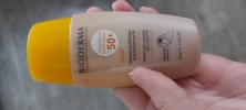 Фото-отзыв Биодерма Фотодерм Cолнцезащитный флюид с тоном SPF 50+, светлый оттенок, 40 мл (Bioderma, Photoderm), автор  Ольга