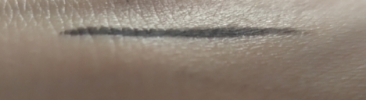 Фото-отзыв №2 Эвелин Косметикс Контурный карандаш с точилкой для глаз, черный (Eveline Cosmetics, Декоративная косметика), автор Поверинова Олеся