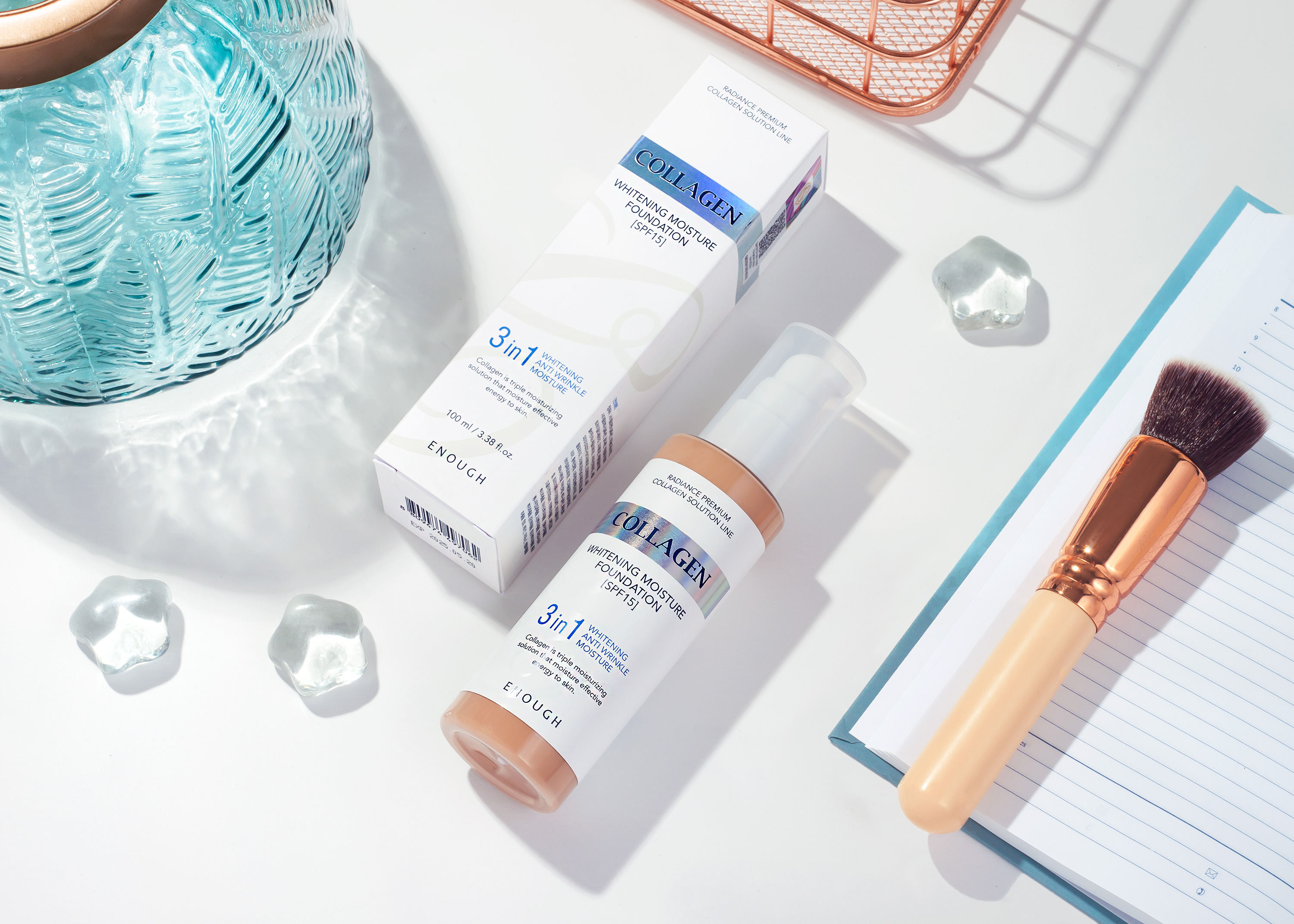 Осветляющий тональный крем для лица Enough Collagen 3 In 1 Whitening Moisture Foundation SPF15