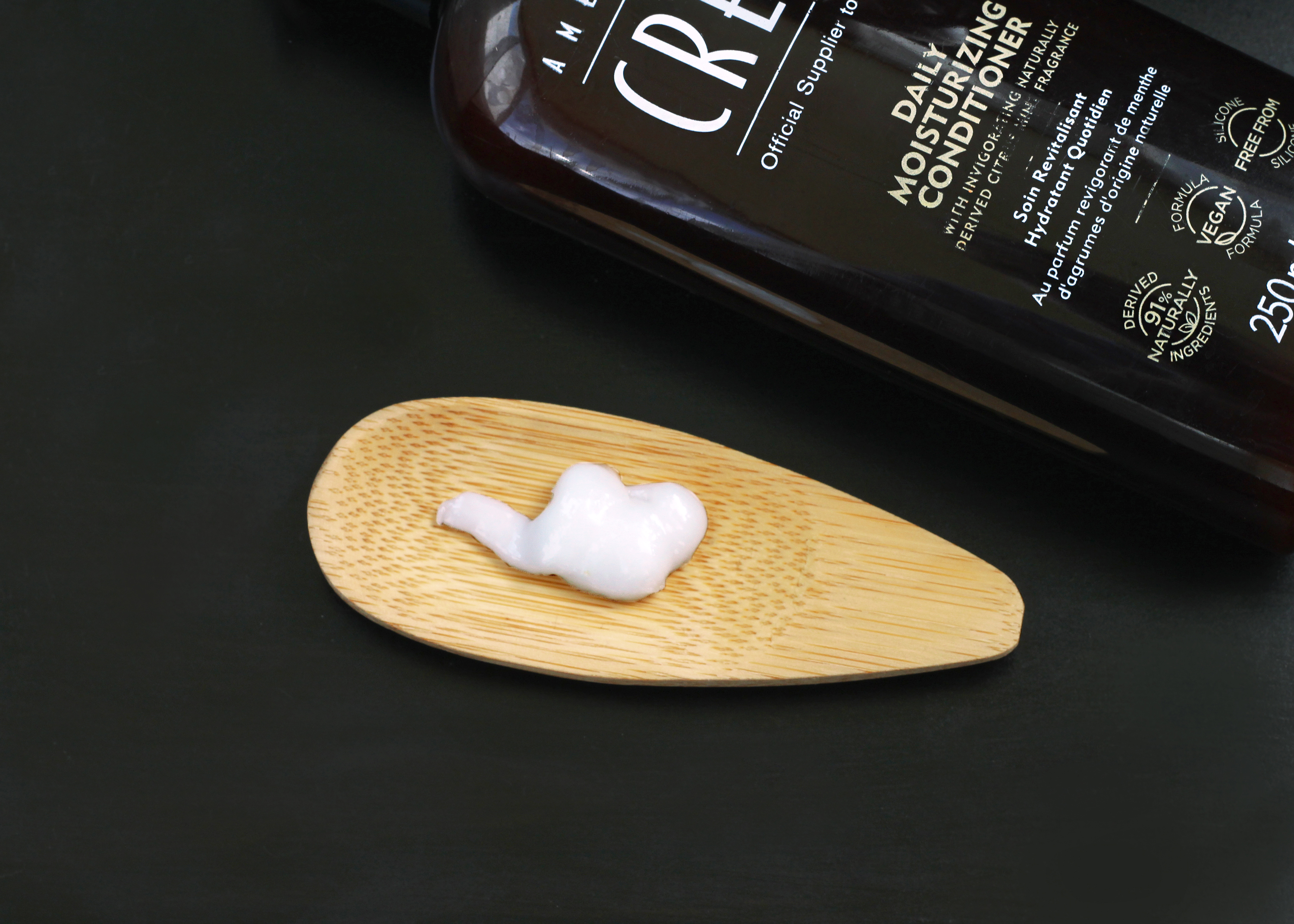 Американ Крю Ежедневный увлажняющий кондиционер American Crew Daily Deep Moisturizing, текстура