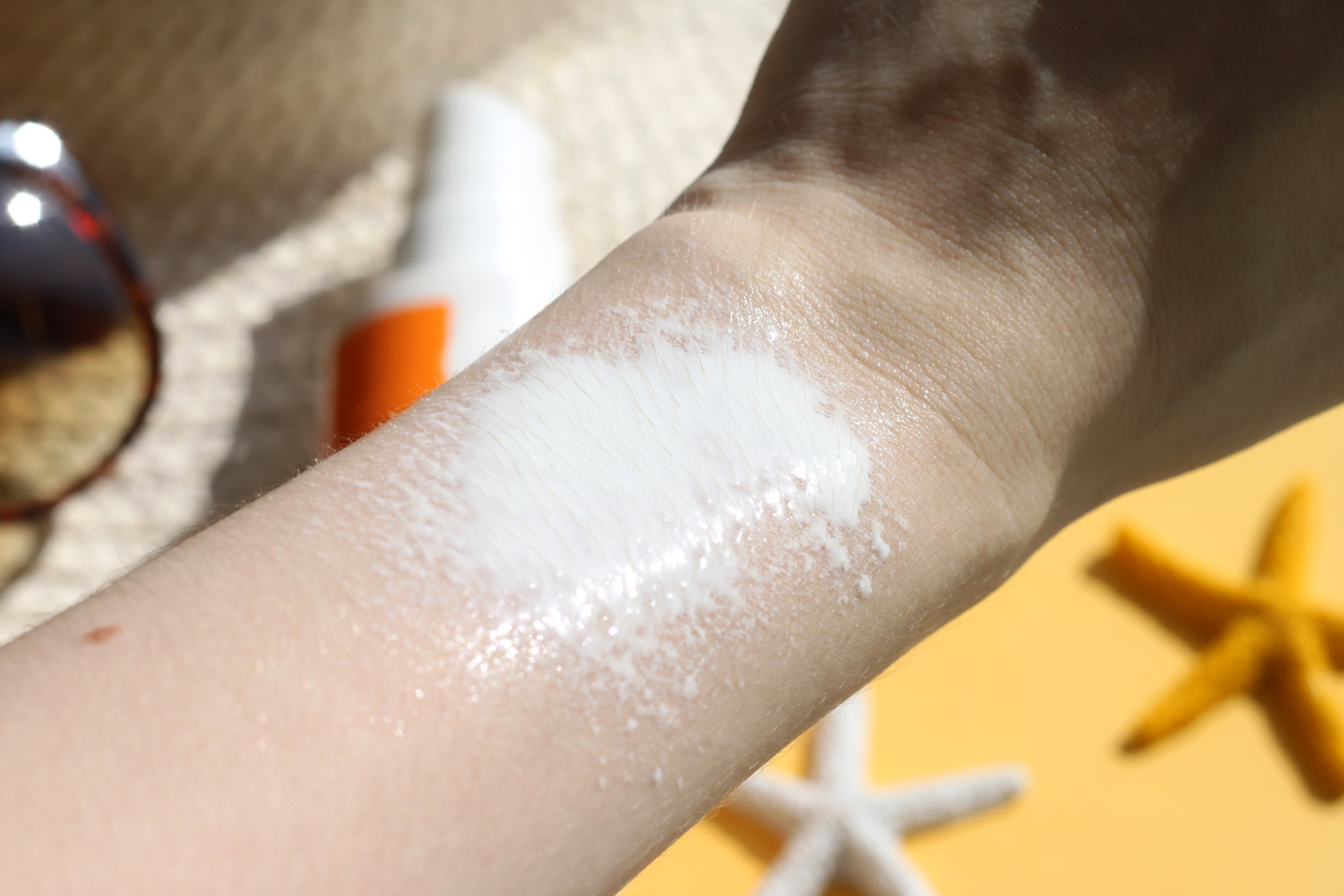 Невидимый спрей для лица и тела La Roche-Posay, Anthelios SPF 30, текстура