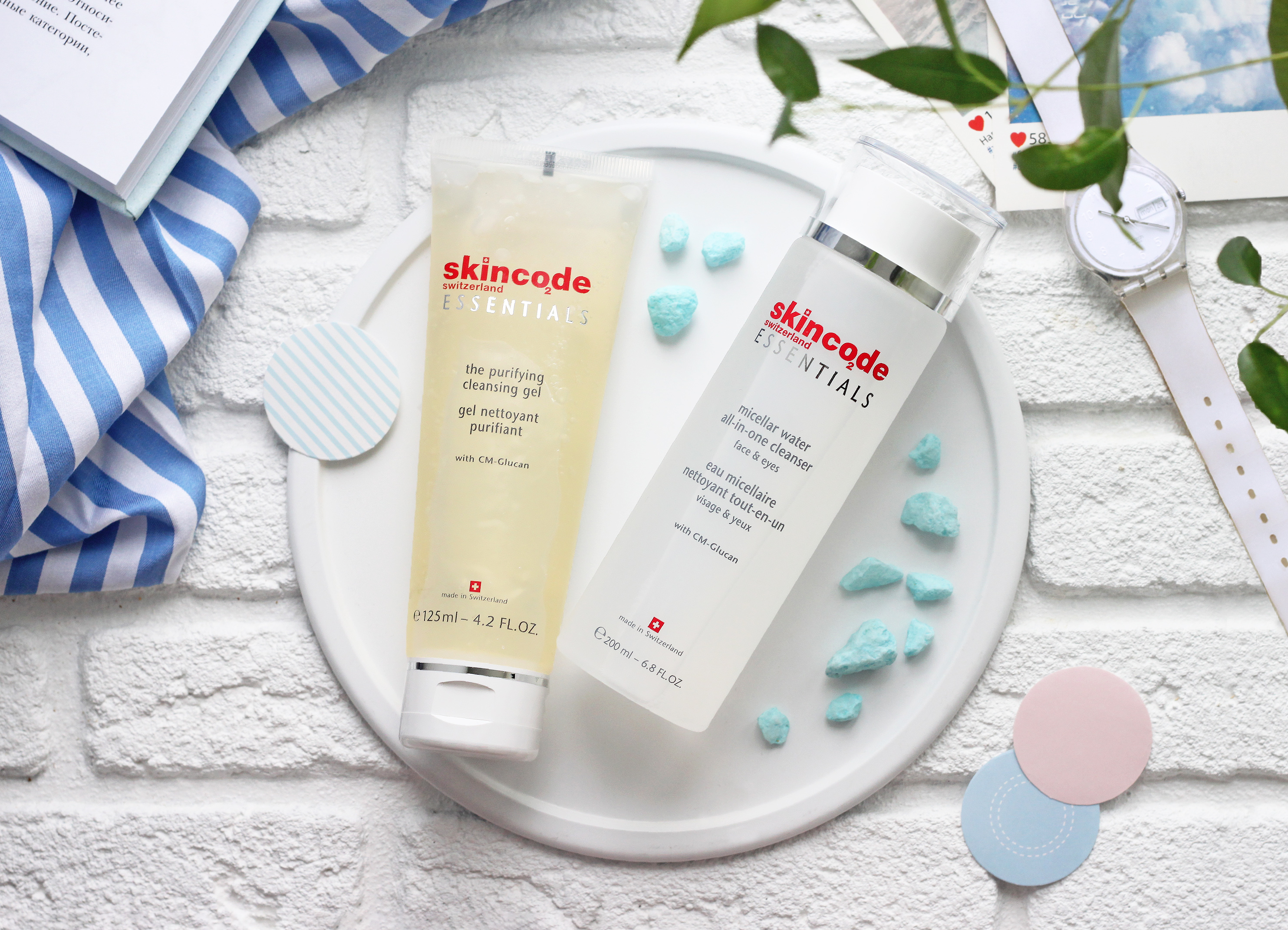 Средства для очищения кожи Skincode, Essentials: мицеллярная вода и очищающий гель