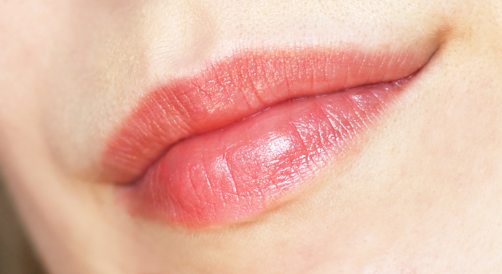 Блистекс Бальзам для губ Blistex Lip Vibrance SPF 15, фото на губах