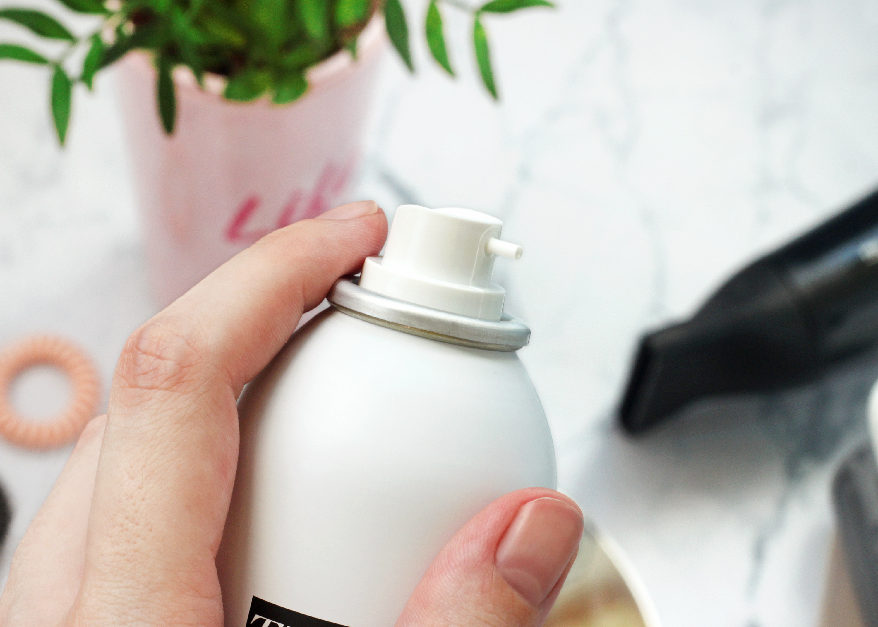 Мусс для прикорневого объема волос L'Oreal Professionnel, Tecni.Art Volume Lift Spray-Mousse, дозатор