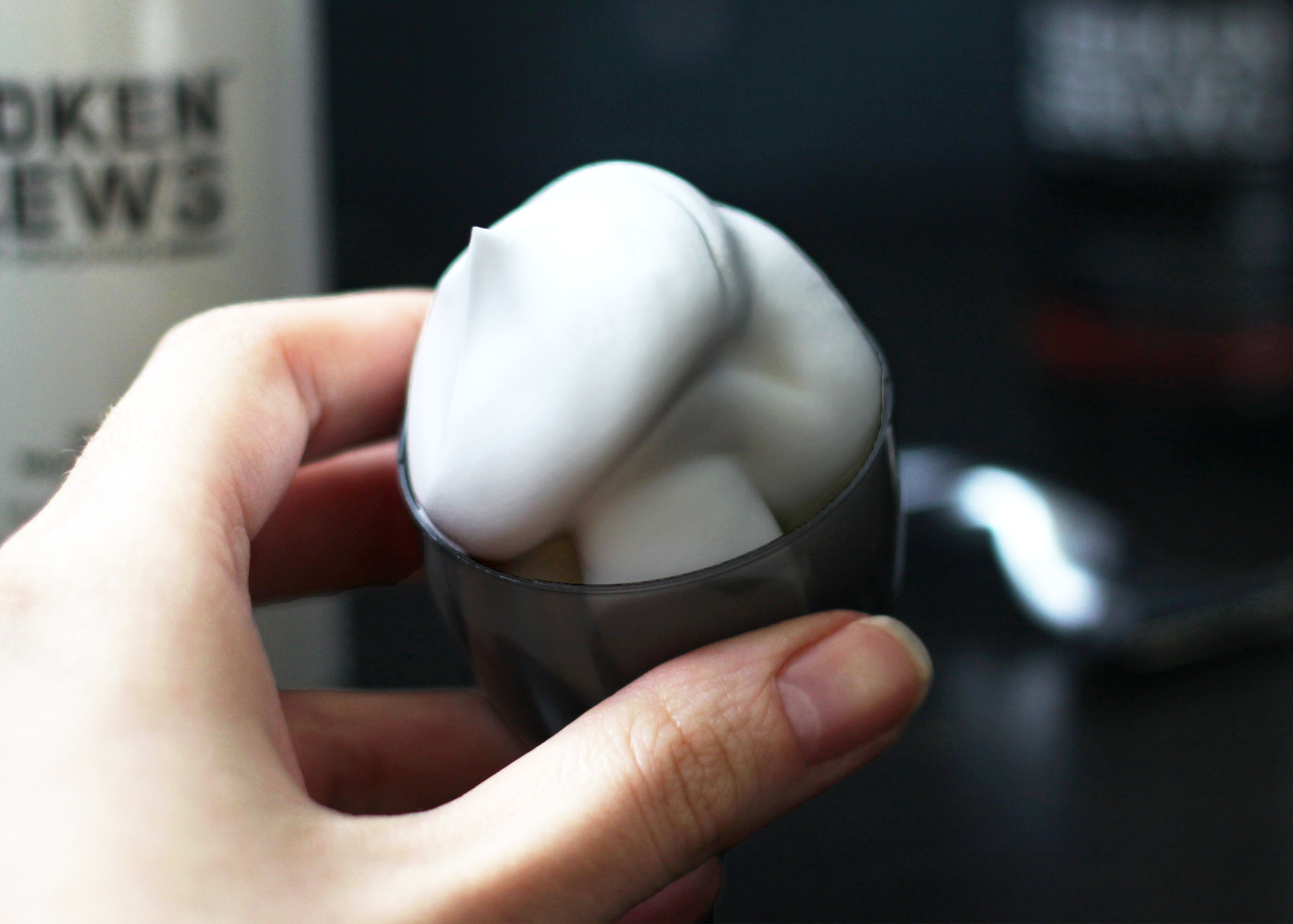 Редкен Пена для бритья Redken Brews Shave Foam, текстура