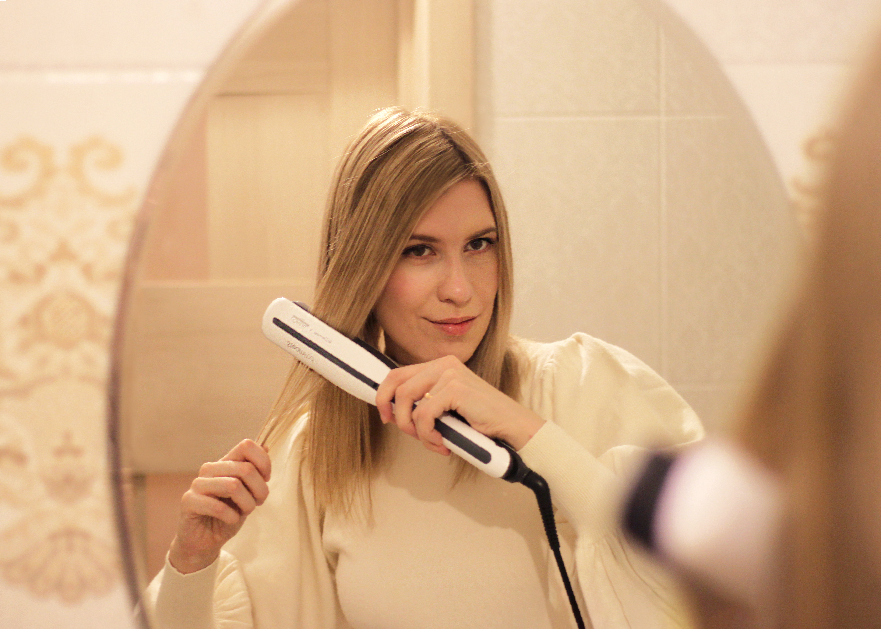 Процесс использования  Парового стайлера L'Oreal Professionnel Steampod 3.0