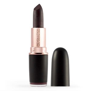 Makeup Revolution Матовая помада для губ Iconic Matte Revolution Lipstick, Members Club пурпурная (Makeup Revolution, Лицо) от Socolor