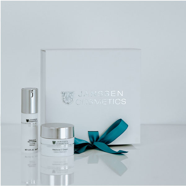 

Janssen Cosmetics Набор Vitaforce C Beauty Box (регенерирующий концентрат 30 мл + регенерирующий крем 50 мл) (Janssen Cosmetics, Demanding skin)