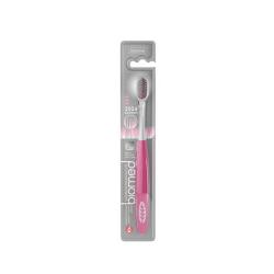 Зубная щетка Silver средней жесткости, 1 шт