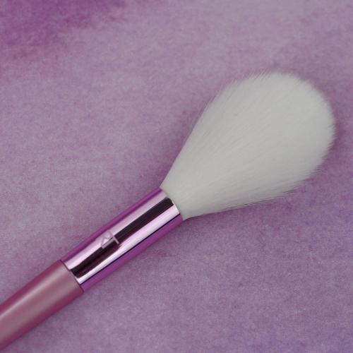 Реал Техникс Кисть для хайлайтера Highlight Brush, 1 шт (Real Techniques, Cashmere Dreams), фото-2