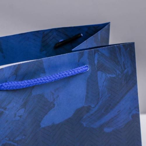 Пакет ламинированный квадратный «Настоящему мужчине», 22 × 22 × 11 см (Подарочная упаковка, Пакеты), фото-3