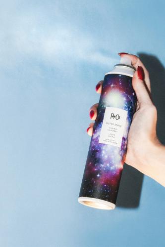 Cпрей для укладки волос с подвижной фиксацией Outer Space, 315 мл (R+Co, Finish), фото-2